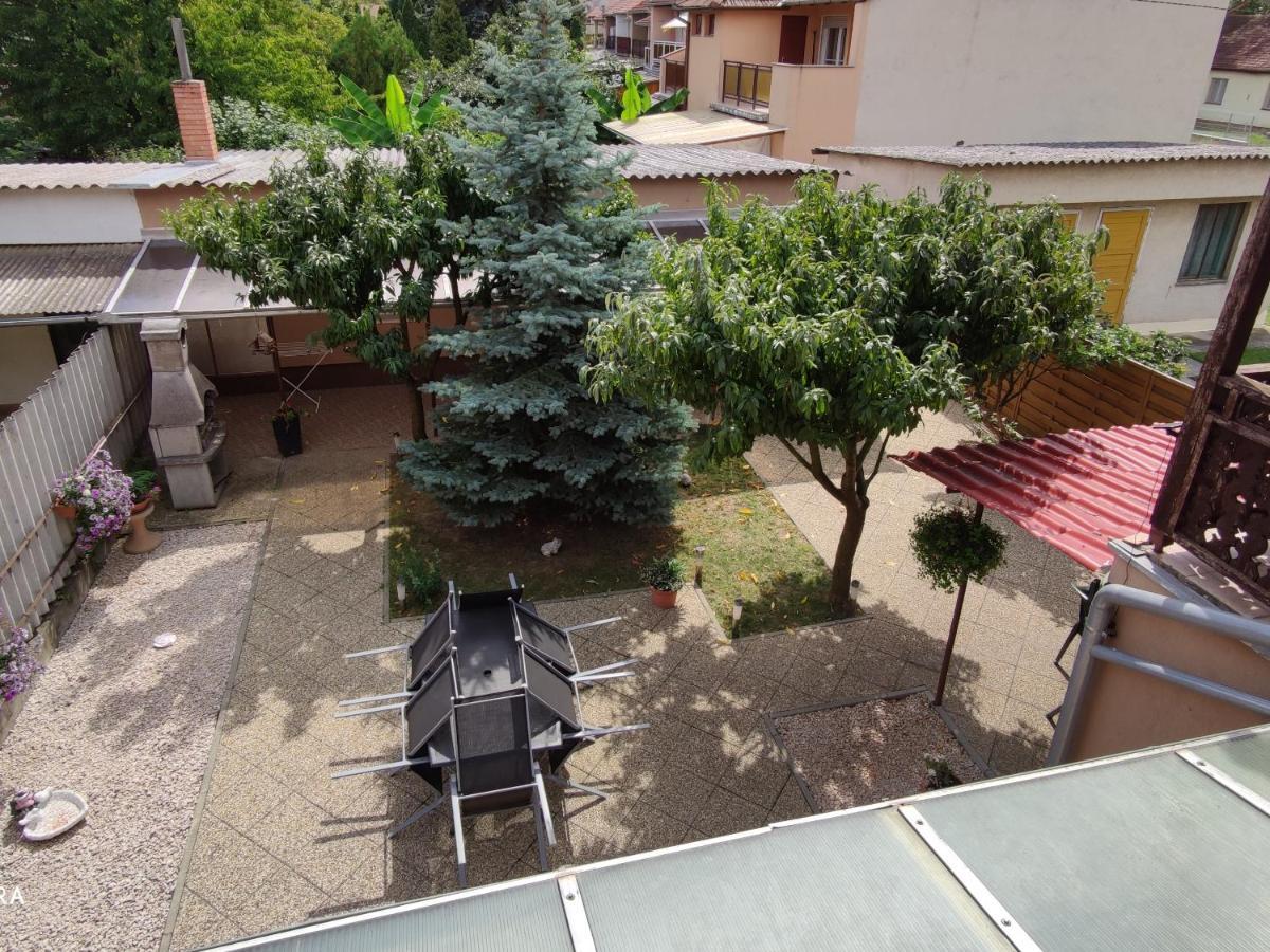 Apartman Edit Harkány Exteriör bild